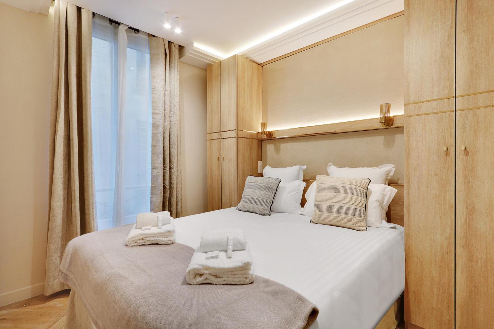 Off Majesti Upper Marais Apartment- Rue Du Faubourg Saint-Martin Paris Exterior foto